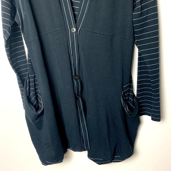 Lilith Paris French Lagenlook V Neck Black Cardigan - Picture 6 of 15